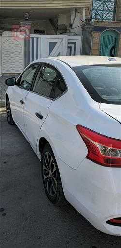 نيسان سنترا